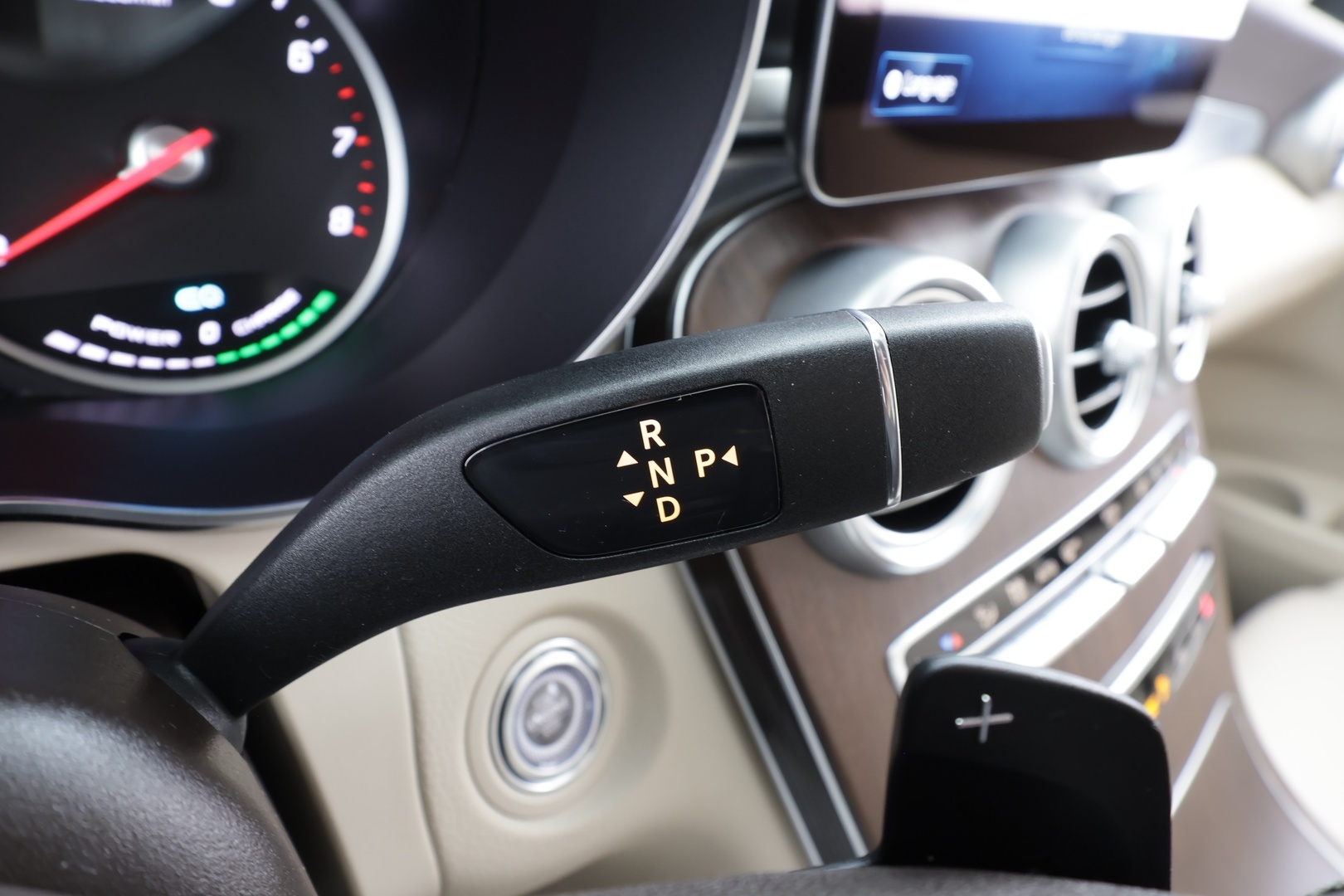 MERCEDES-BENZ GLC 2021