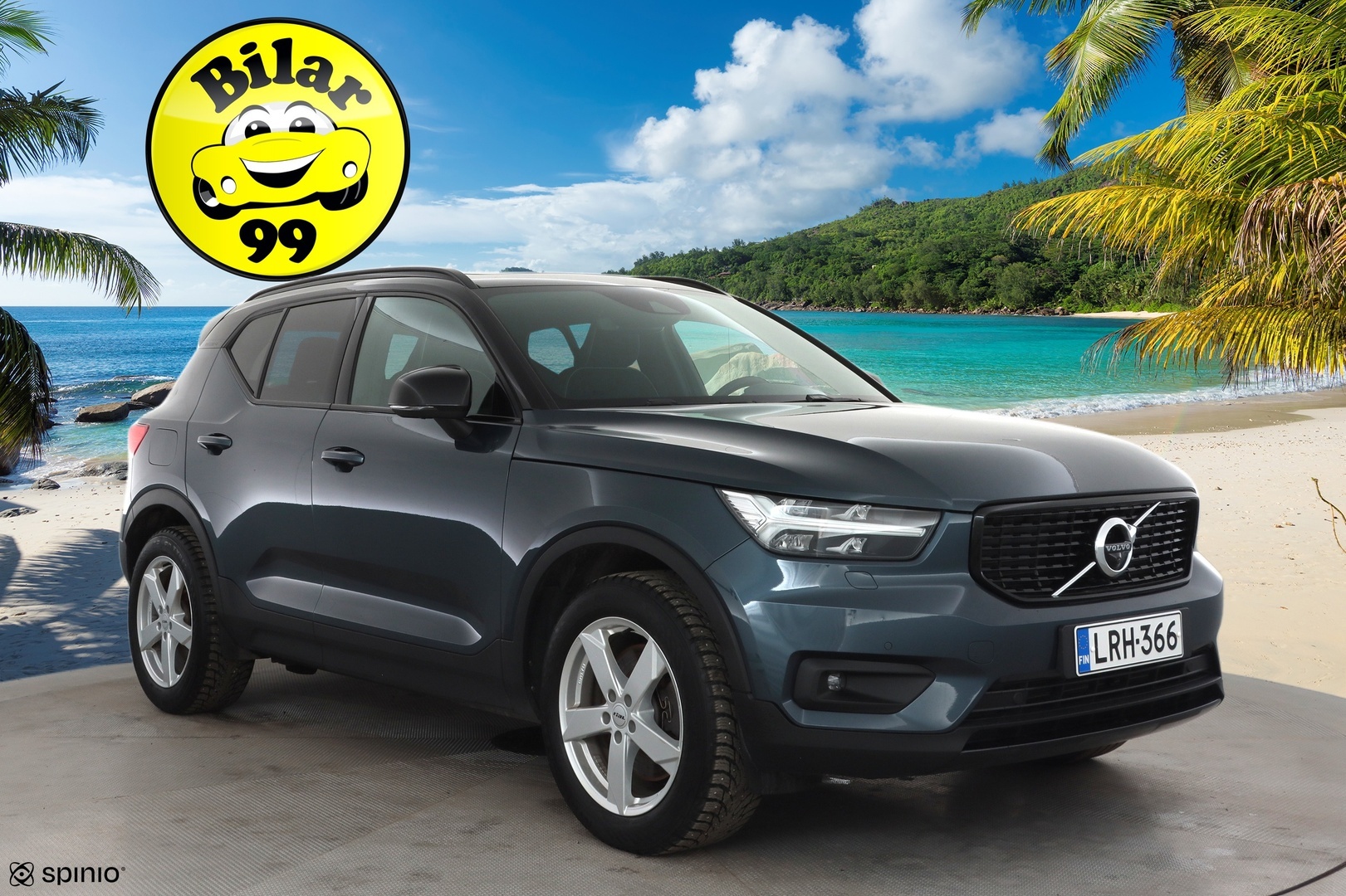 VOLVO XC40 2022