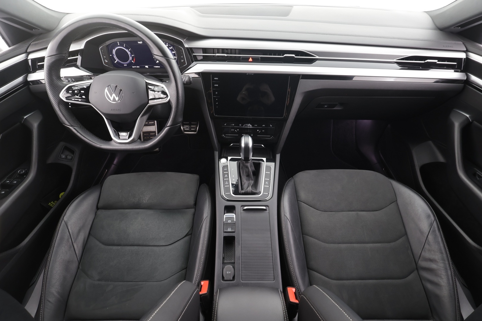 VOLKSWAGEN Arteon 2023