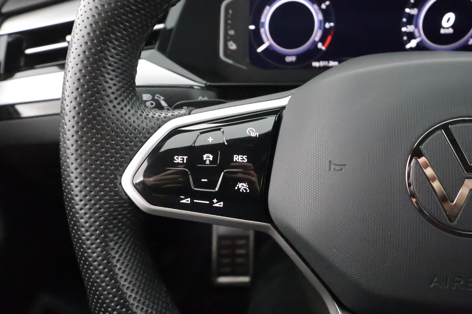 VOLKSWAGEN Arteon 2023