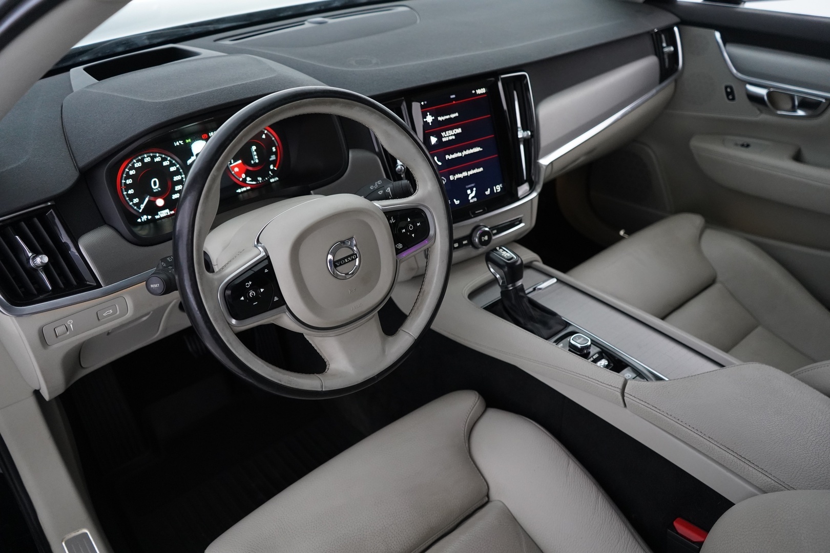 VOLVO V90 2017