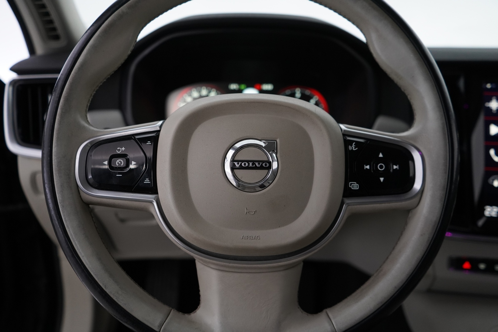 VOLVO V90 2017