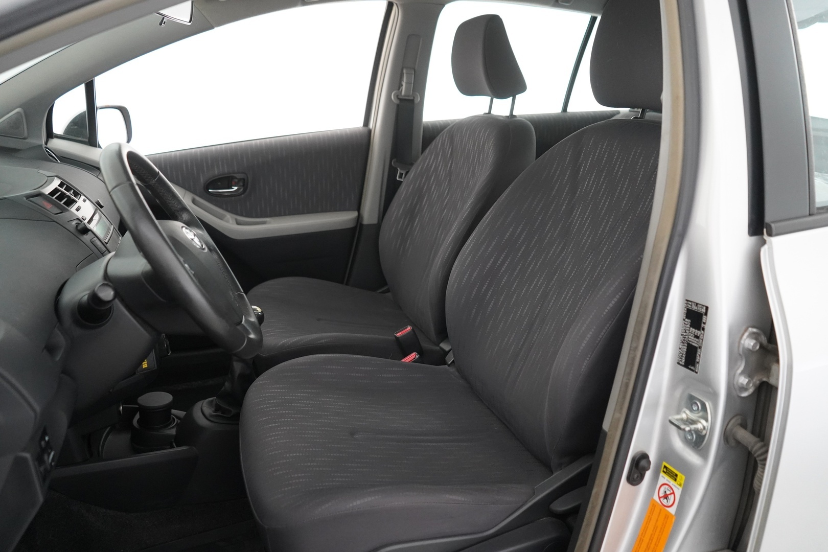 TOYOTA Yaris 2009
