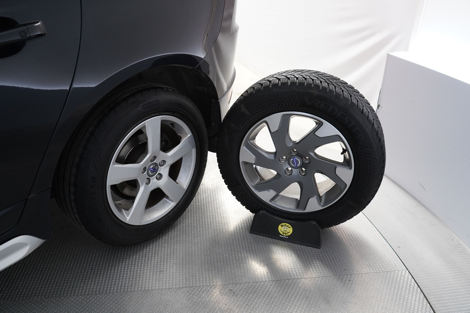 VOLVO XC60 2012