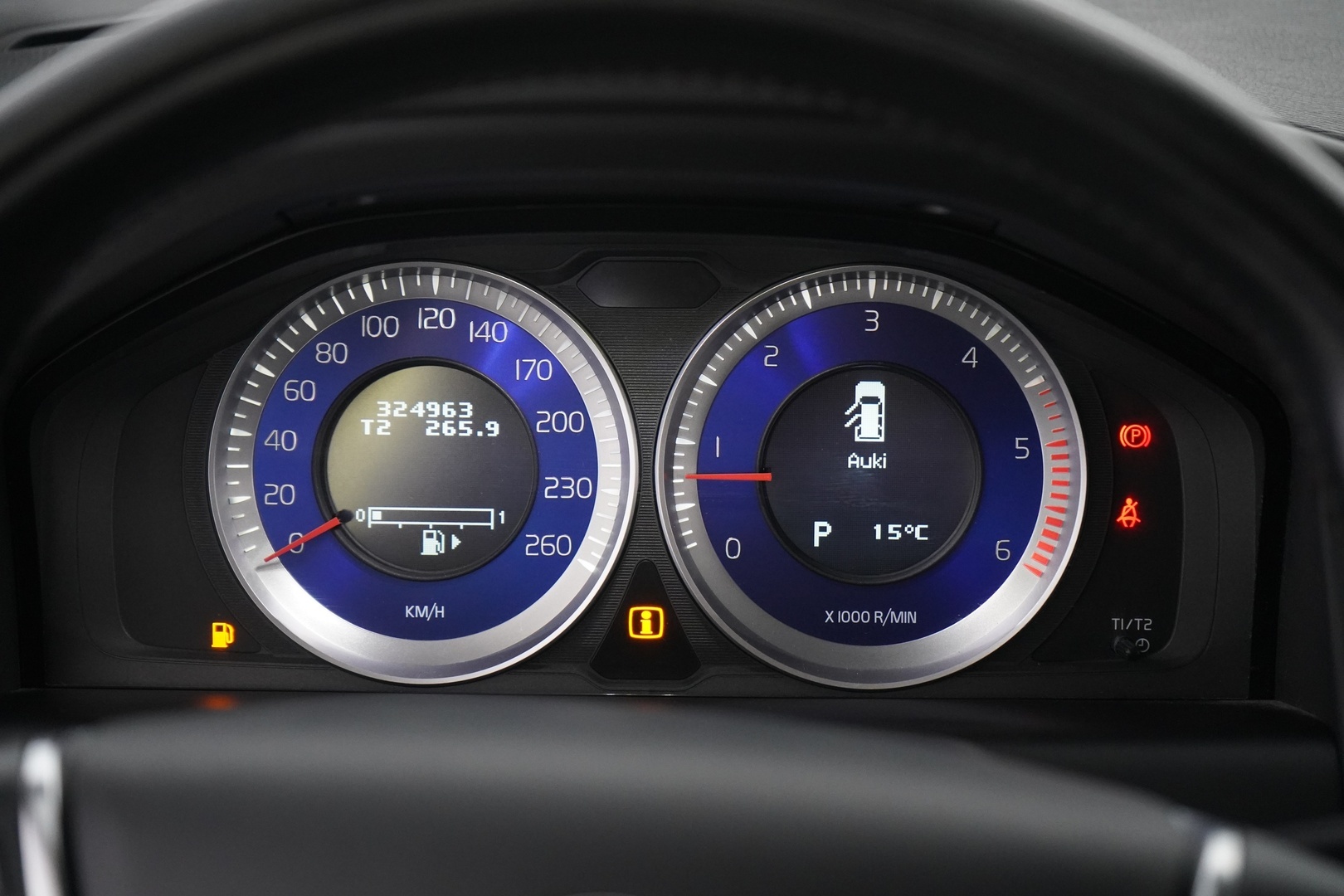 VOLVO XC60 2012