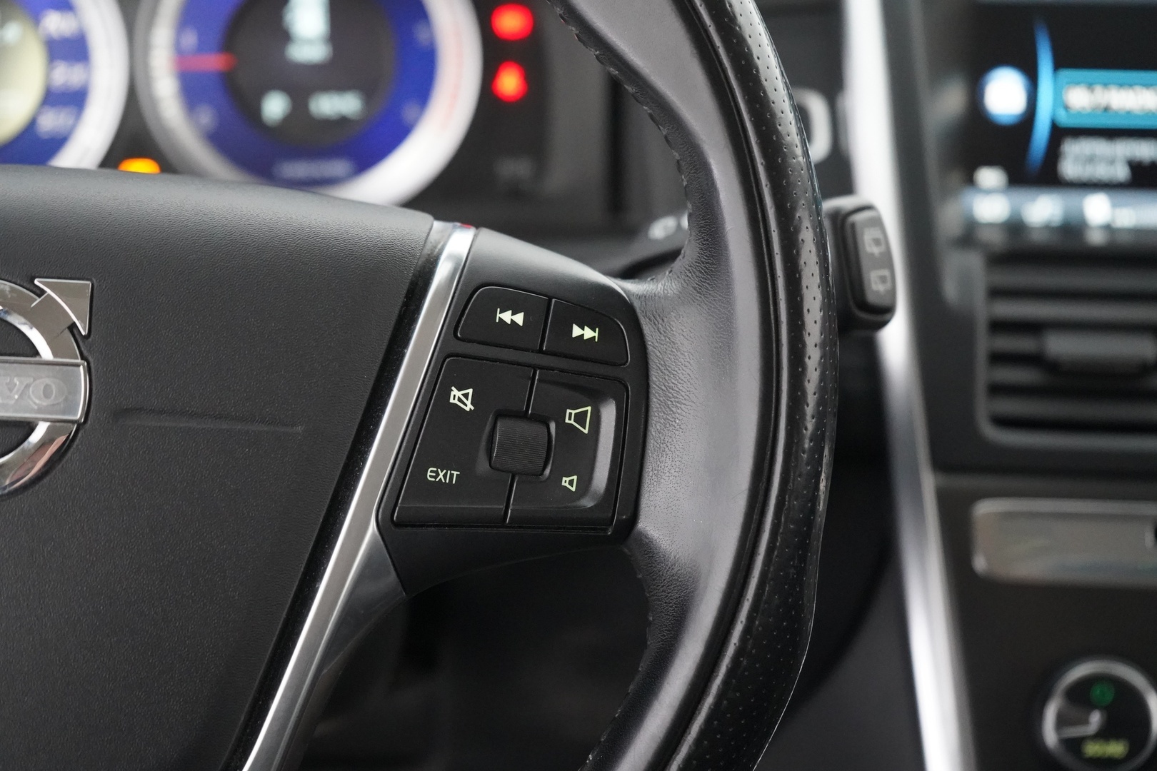 VOLVO XC60 2012
