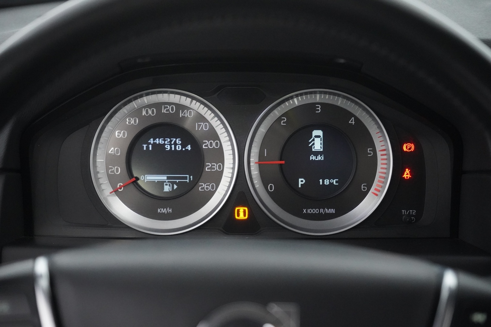 VOLVO XC70 2012