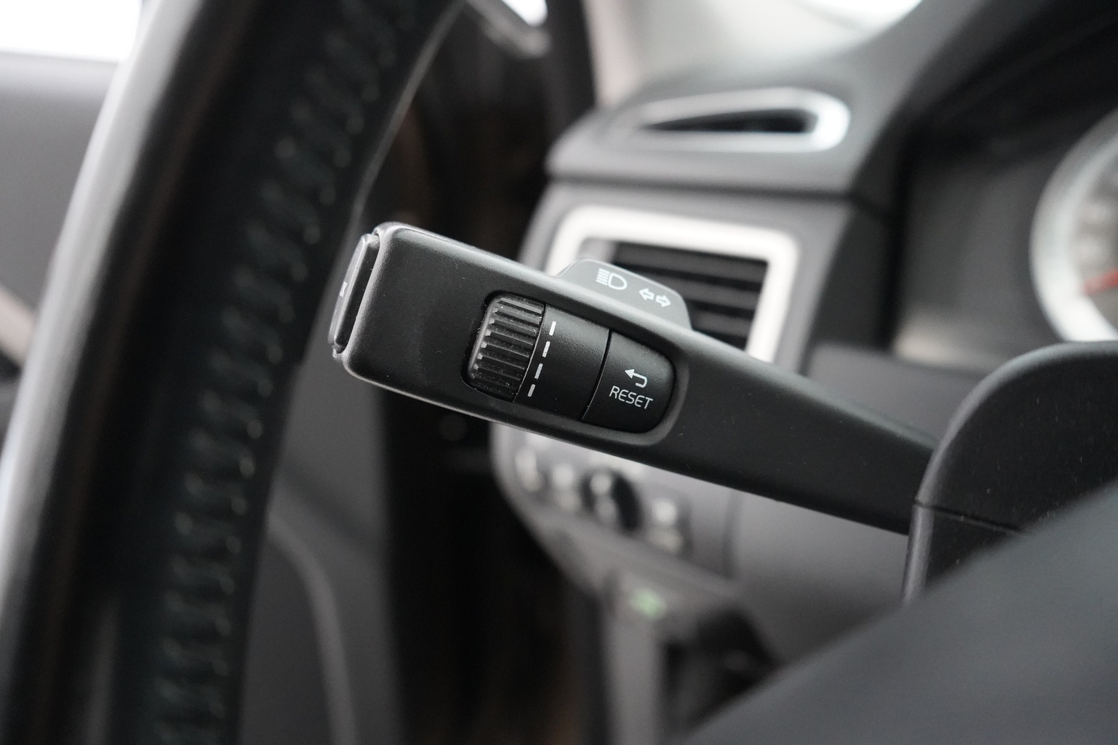 VOLVO XC70 2012