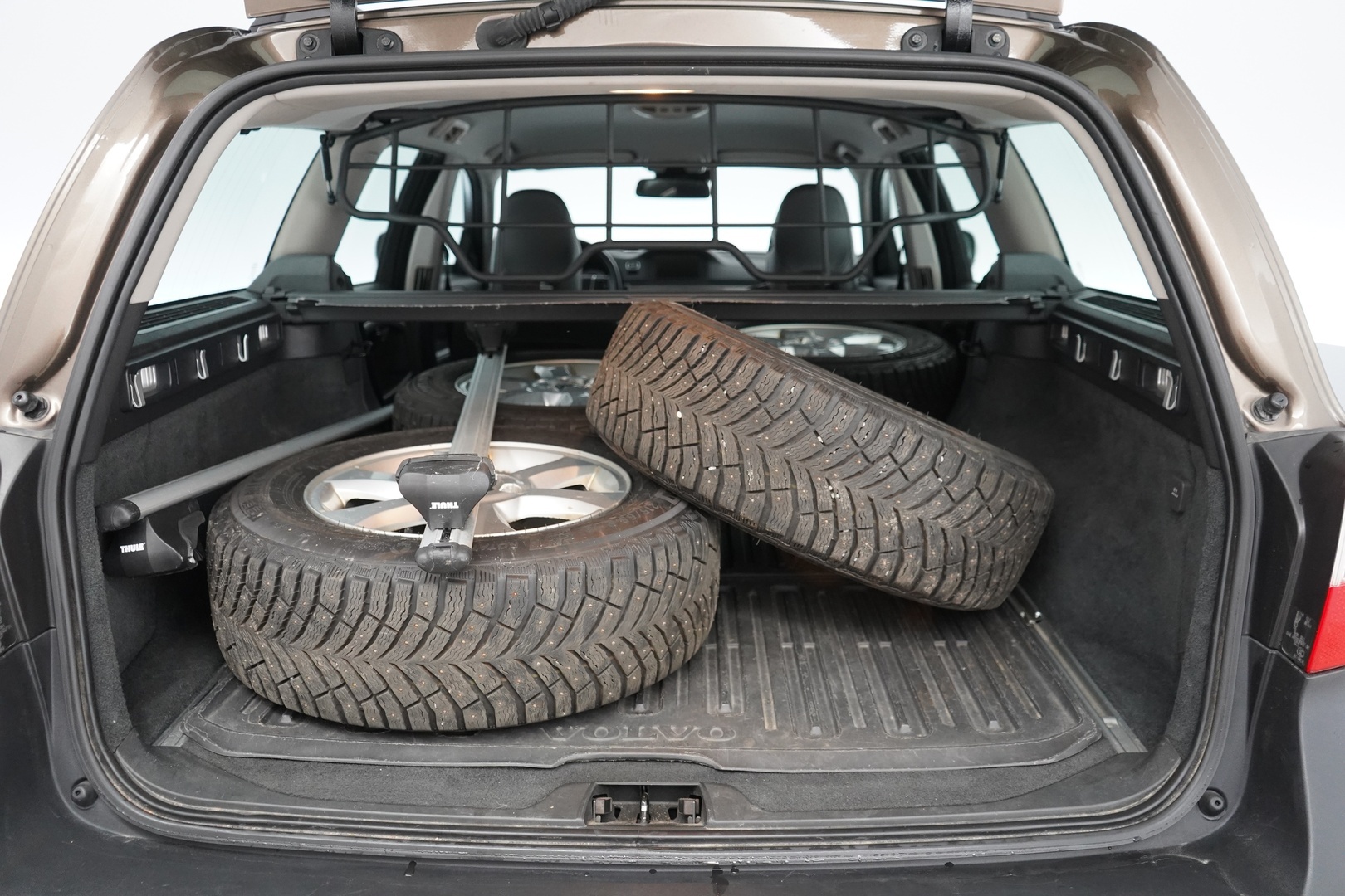 VOLVO XC70 2012