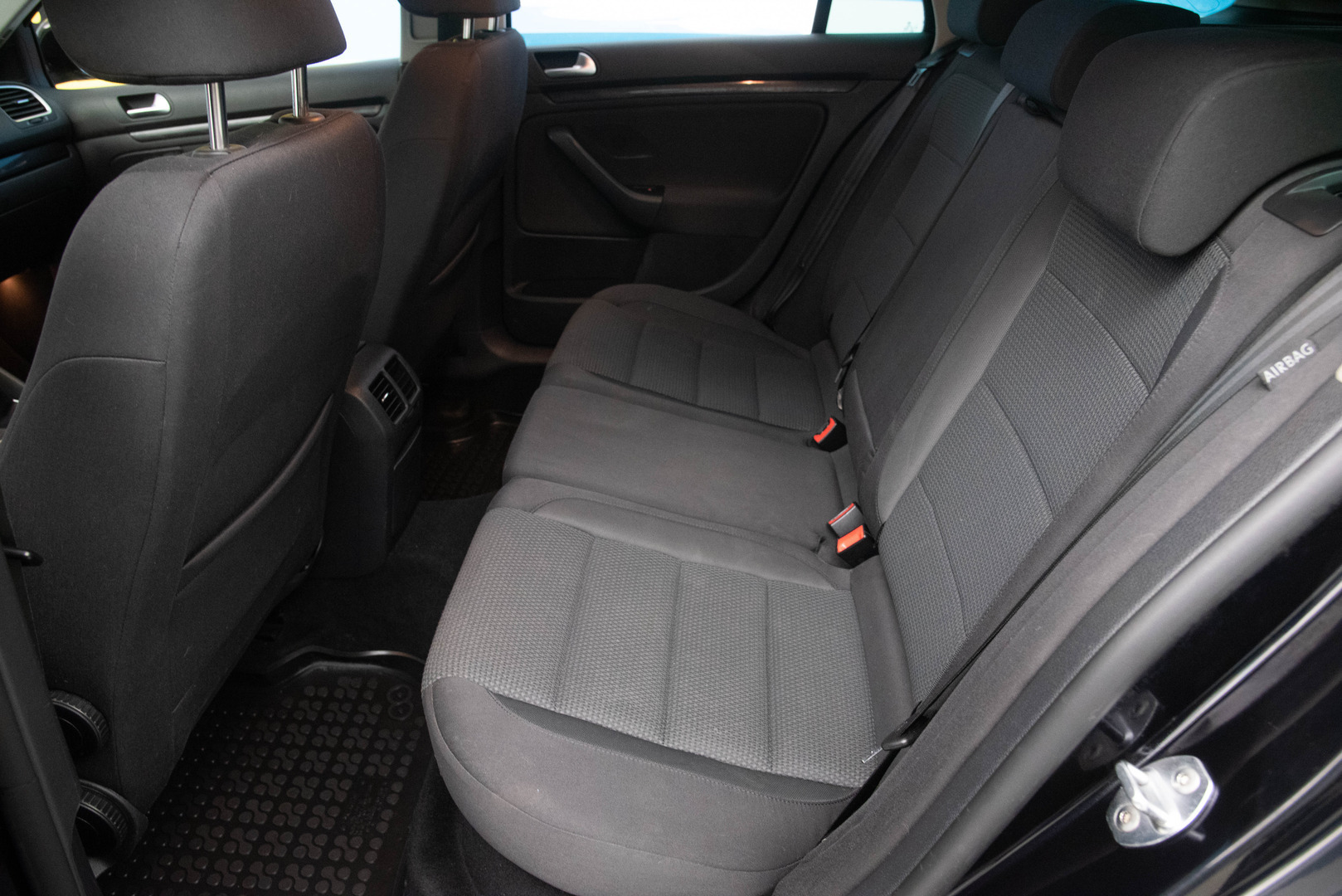 VOLKSWAGEN Golf 2010