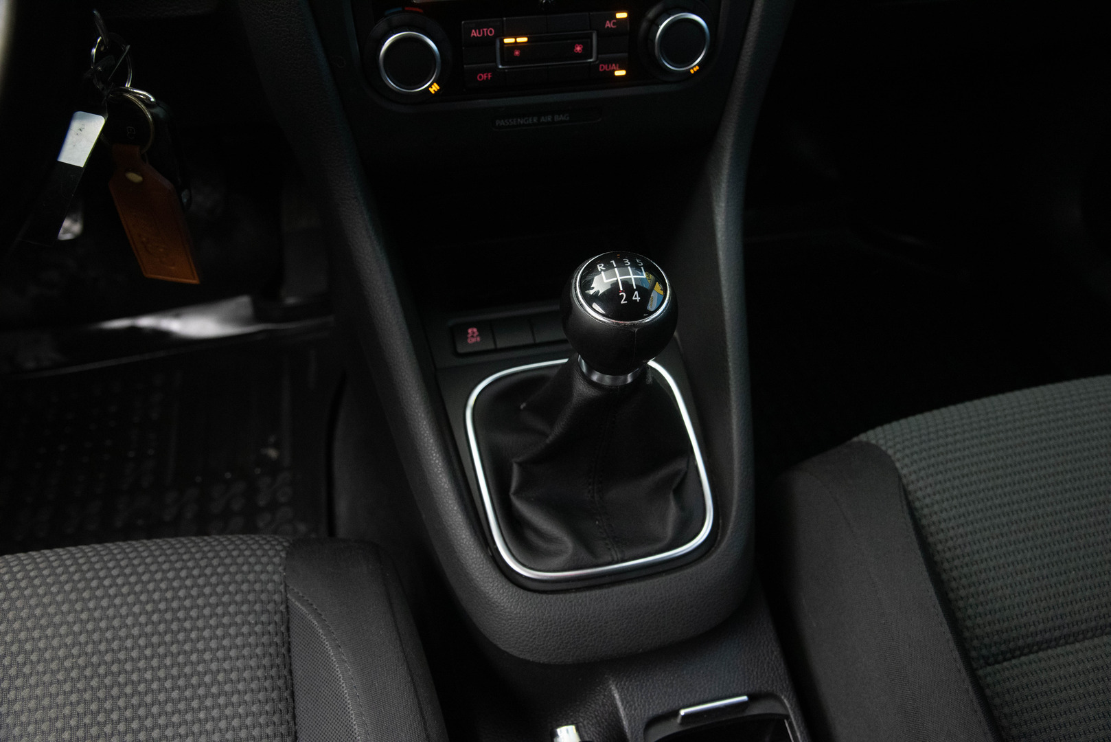 VOLKSWAGEN Golf 2010