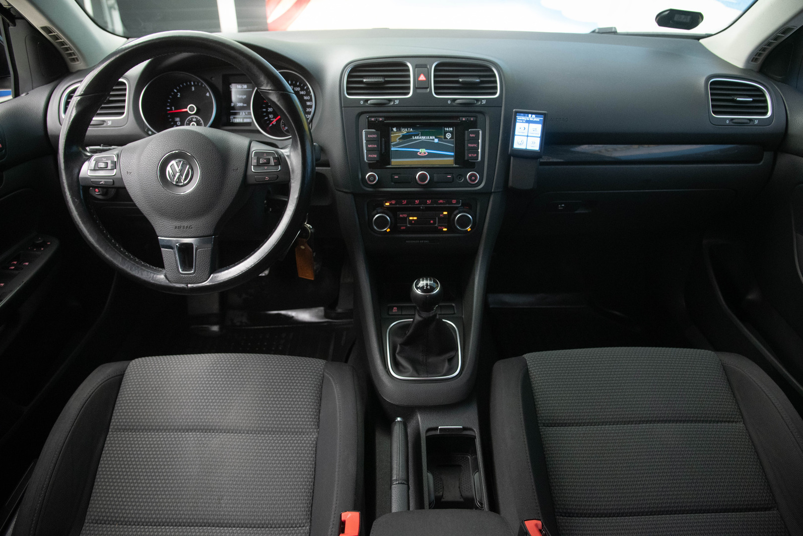 VOLKSWAGEN Golf 2010