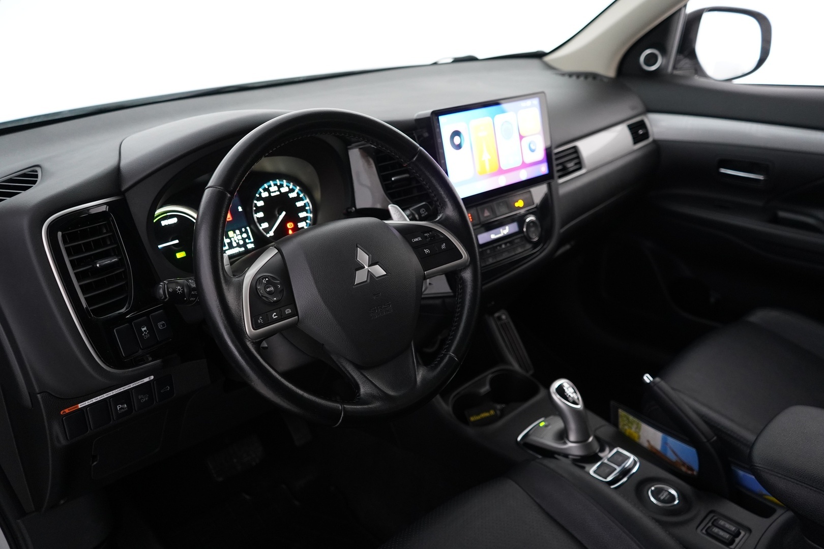 MITSUBISHI Outlander PHEV 2014