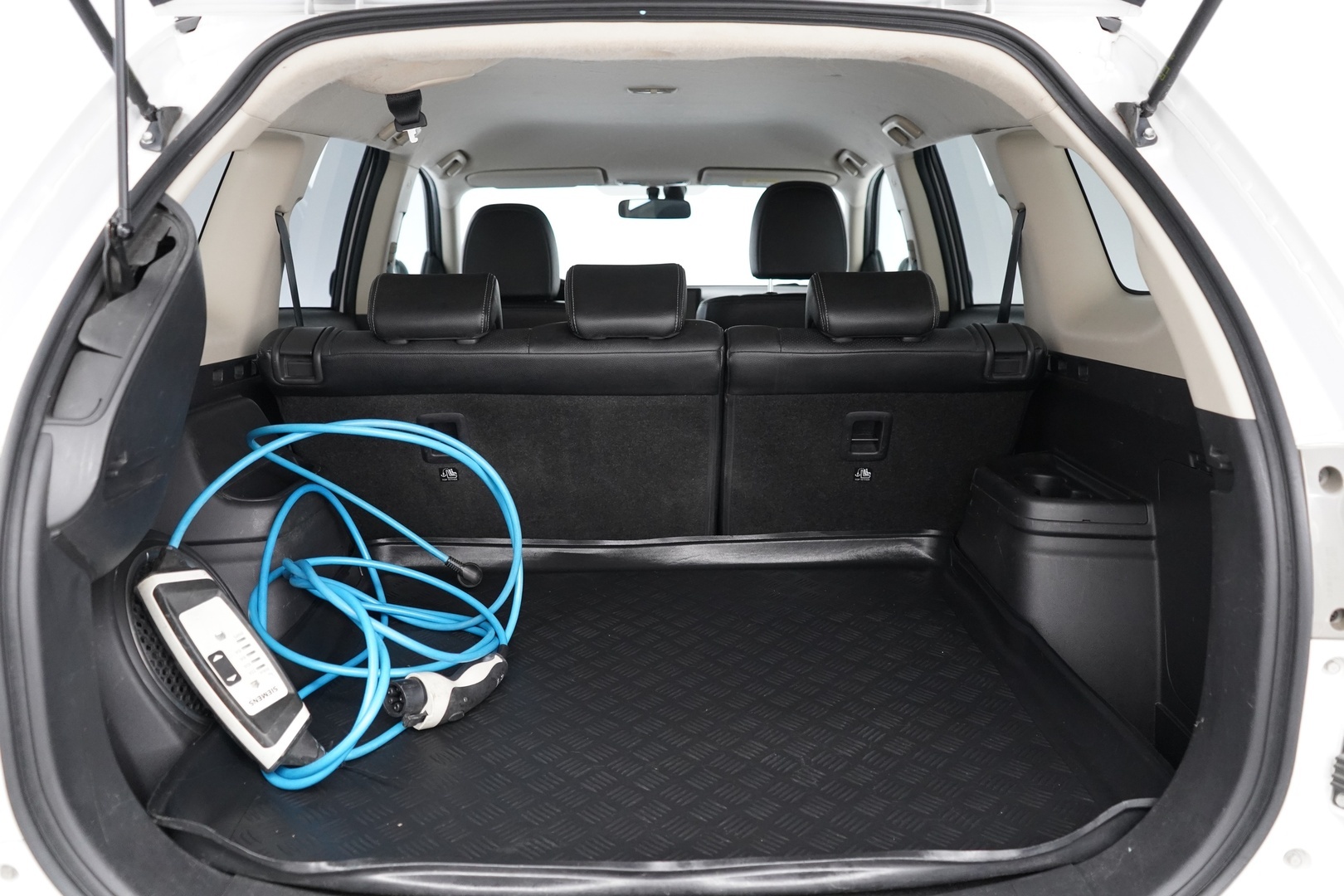 MITSUBISHI Outlander PHEV 2014