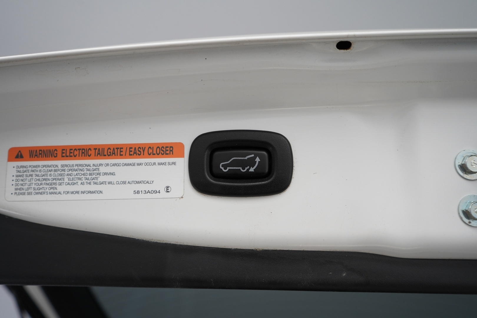 MITSUBISHI Outlander PHEV 2014