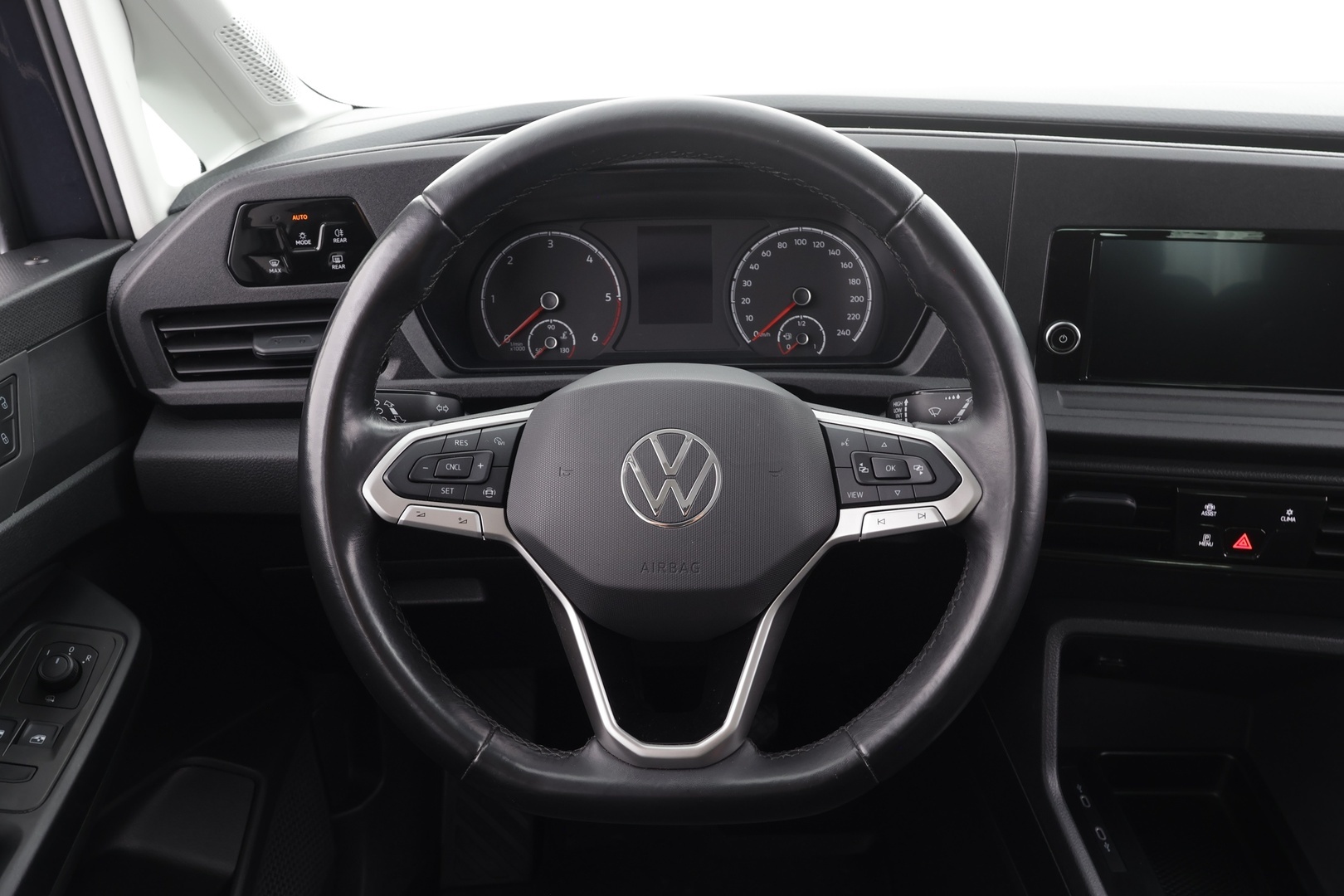 VOLKSWAGEN Caddy 2023