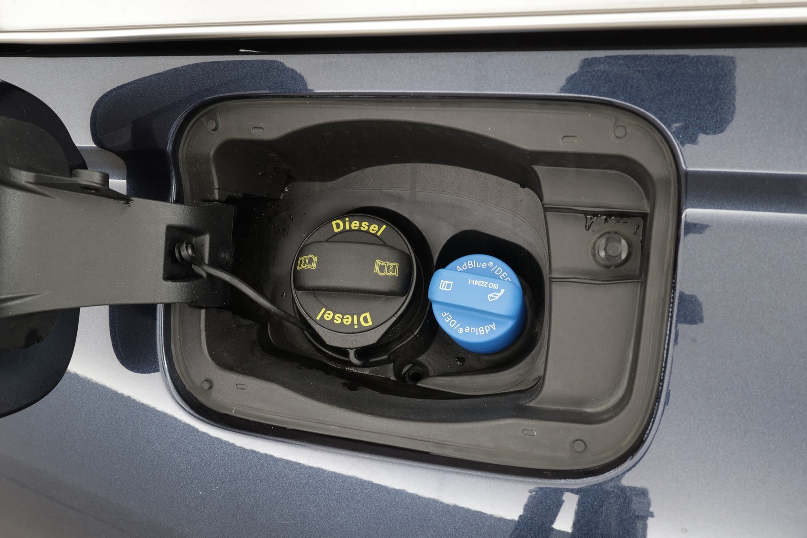 VOLKSWAGEN Caddy 2023