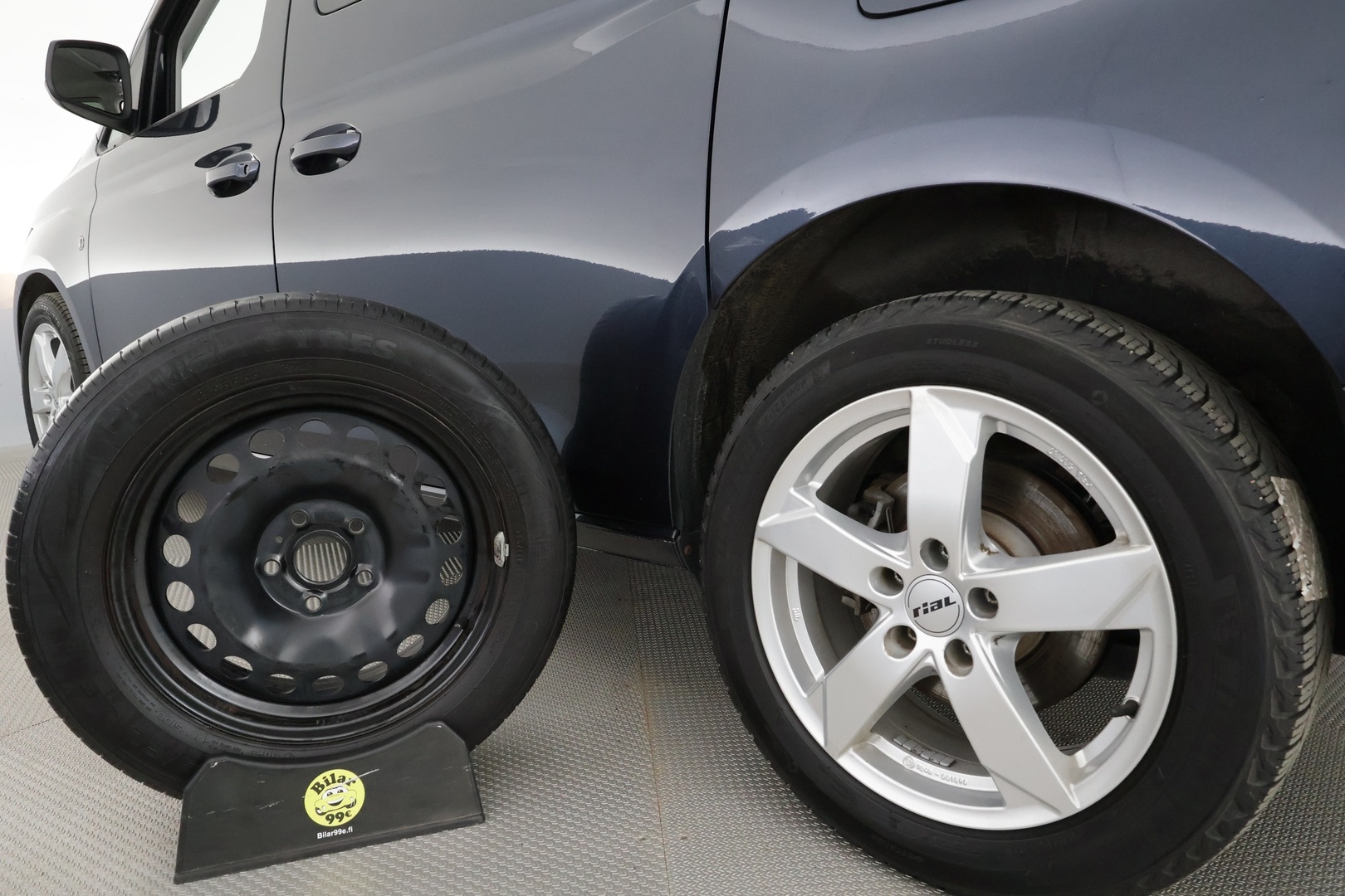 VOLKSWAGEN Caddy 2023