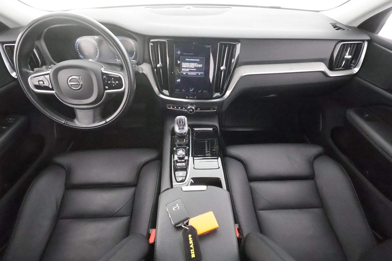 VOLVO V60 2021