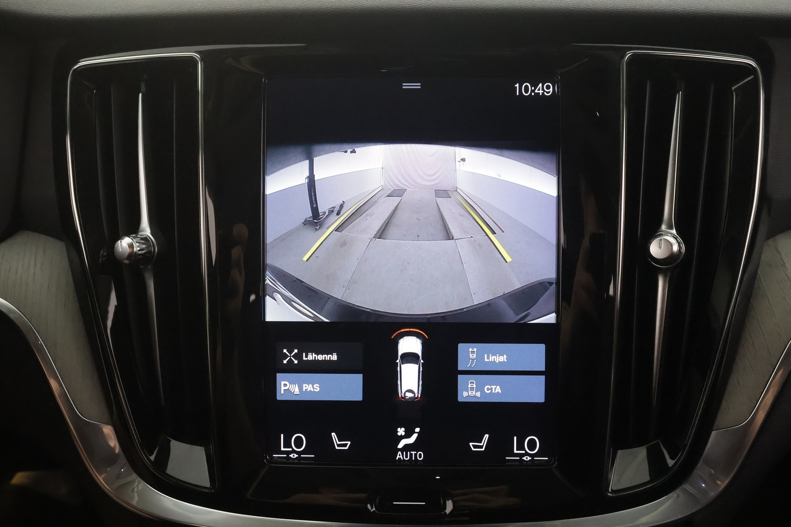 VOLVO V60 2021