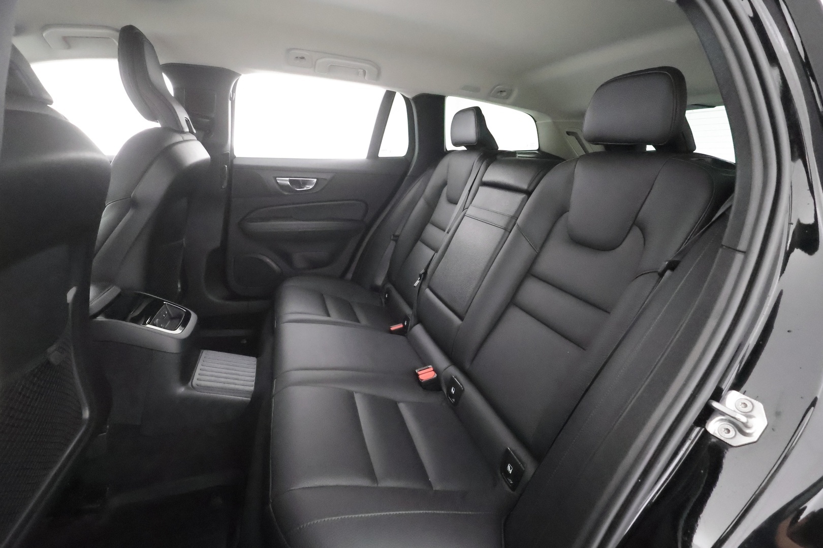 VOLVO V60 2021