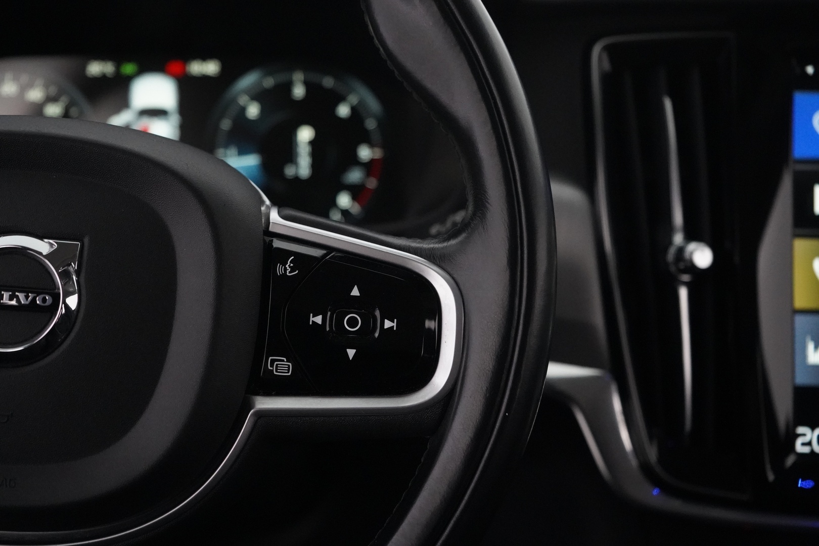 VOLVO V90 2018