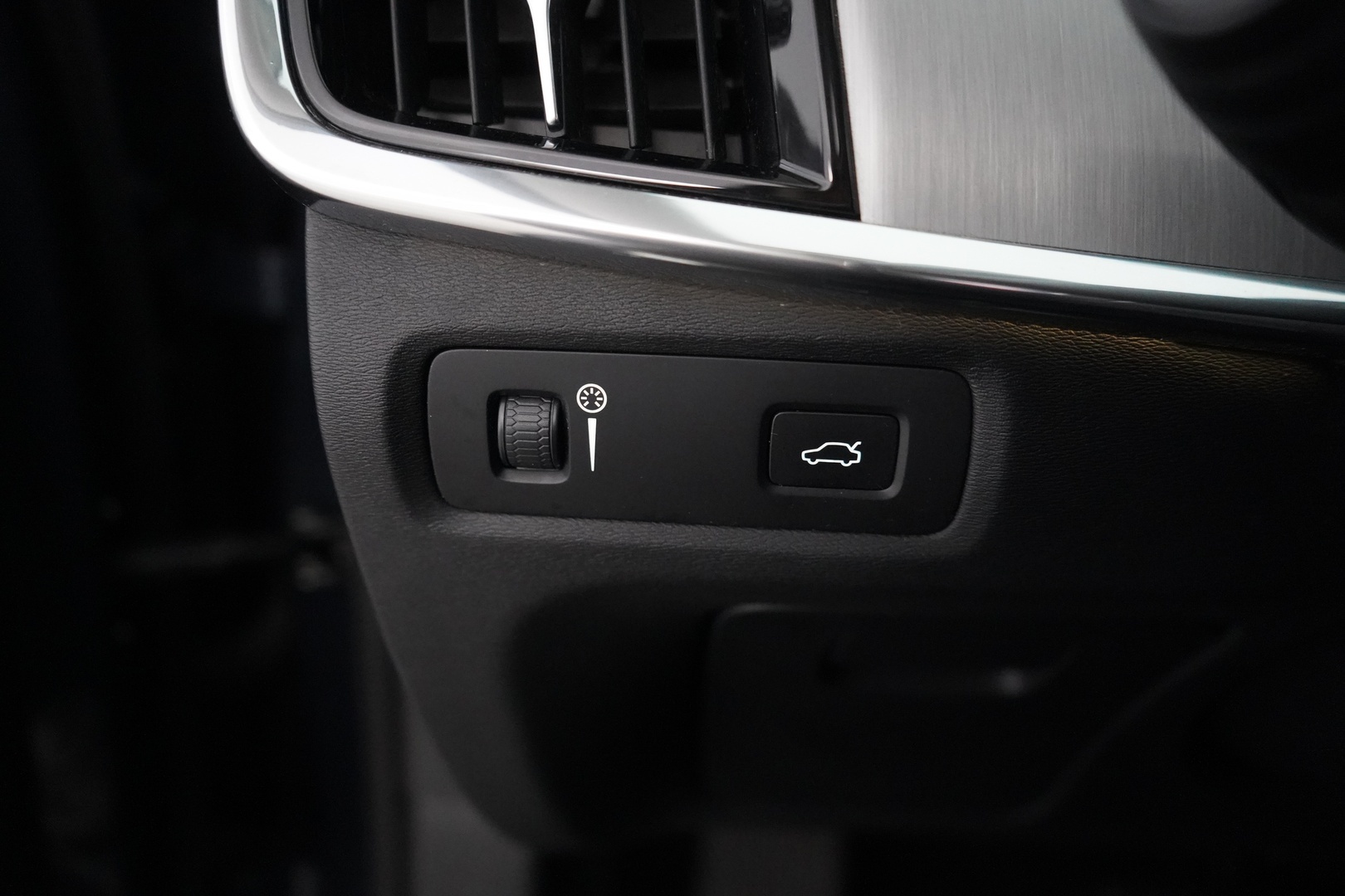 VOLVO V90 2018