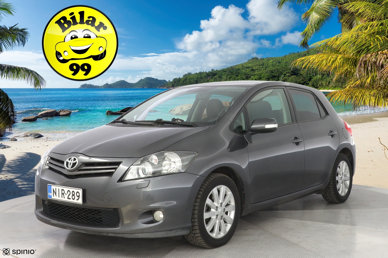 TOYOTA Auris 2012