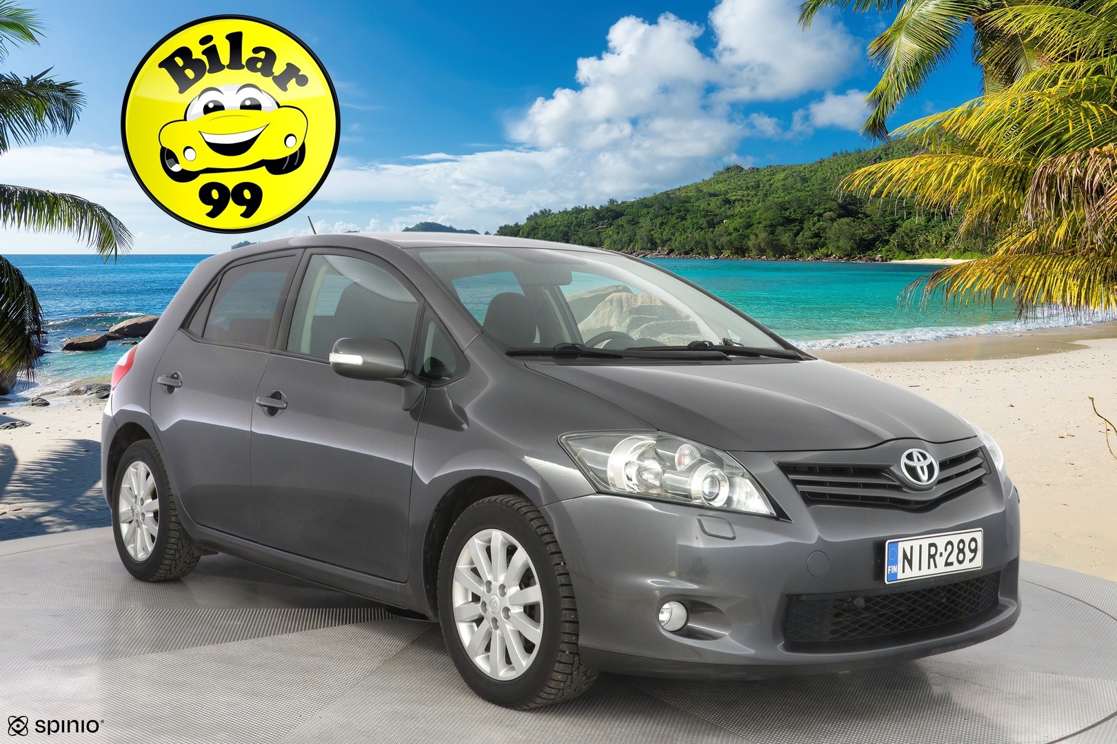 TOYOTA Auris 2012