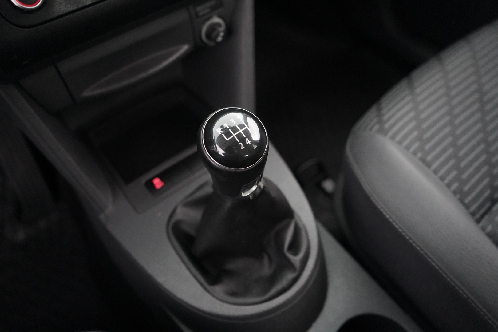VOLKSWAGEN Caddy 2014