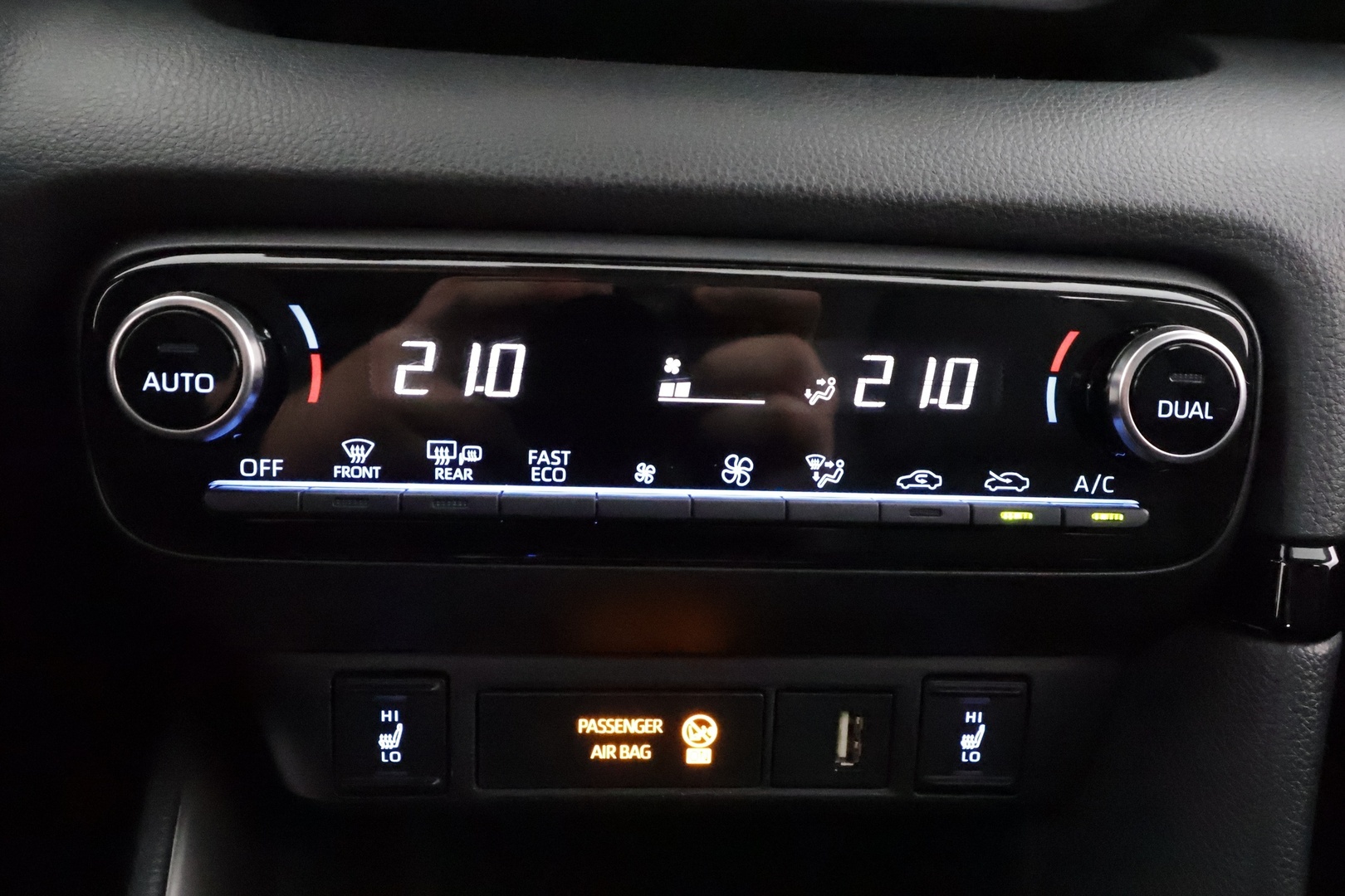 MAZDA 2 2023
