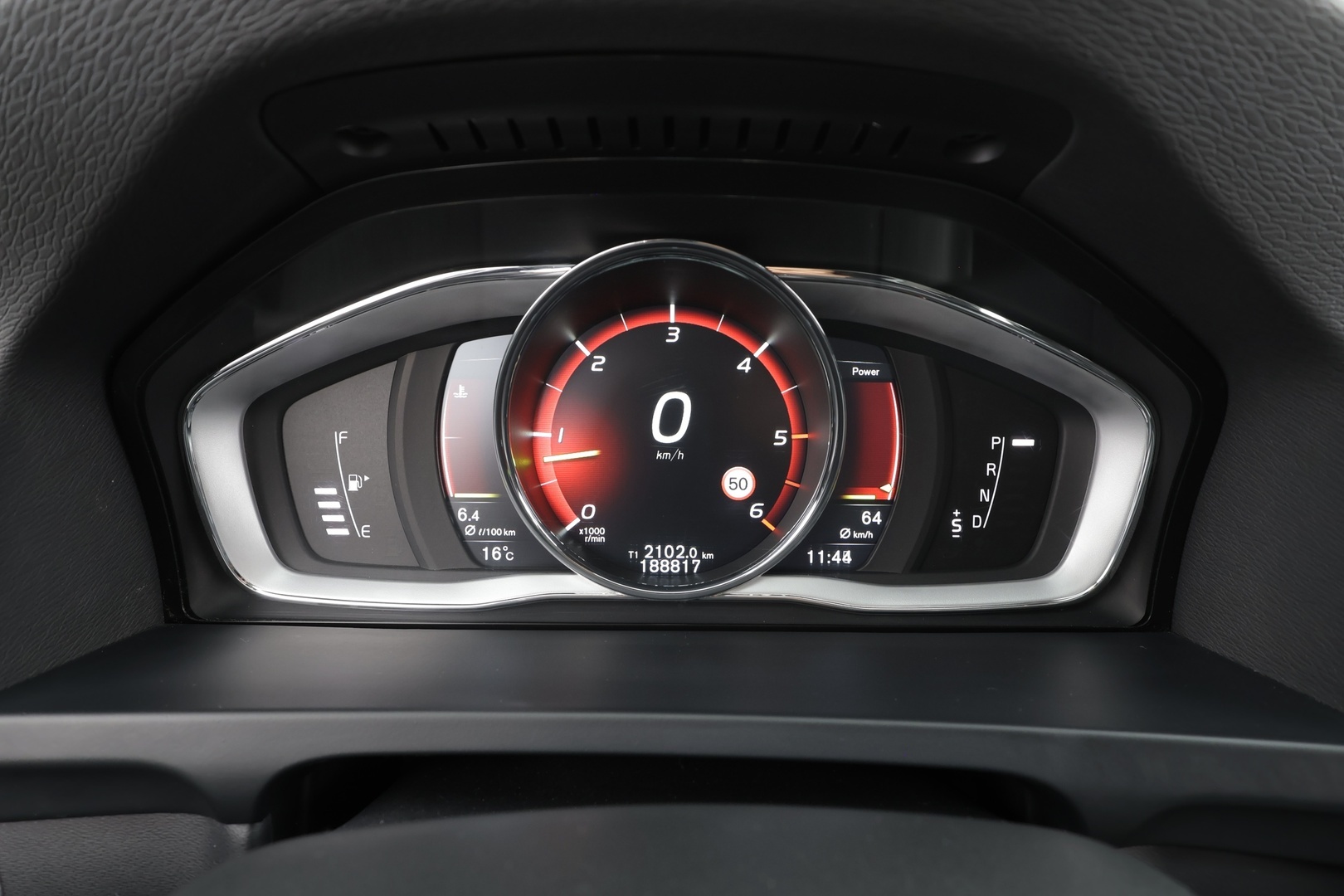 VOLVO V60 Cross Country 2018