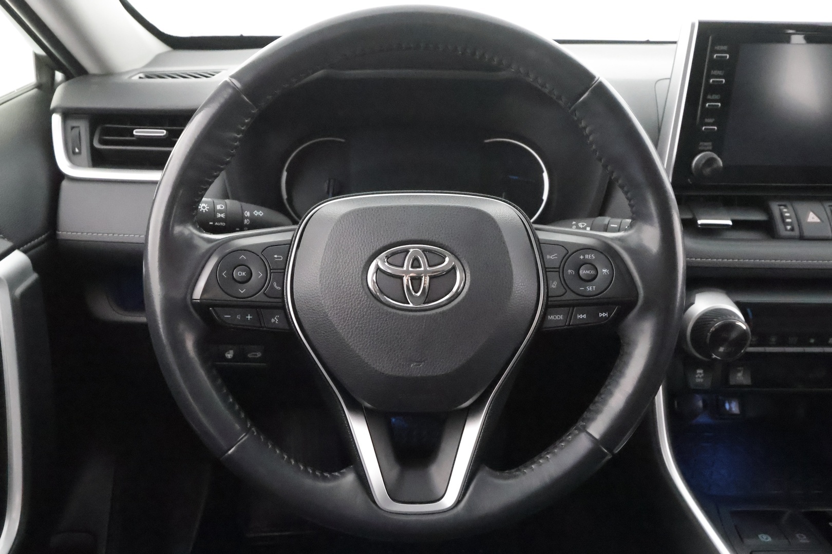 TOYOTA RAV4 2019