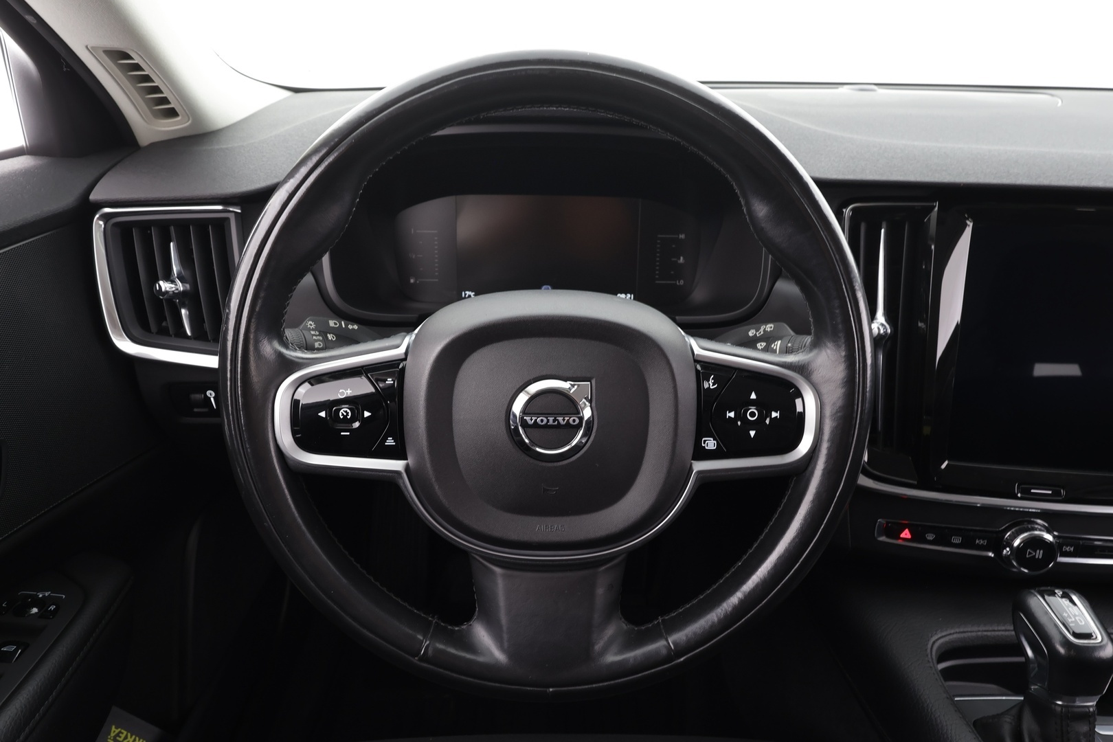 VOLVO V90 CROSS COUNTRY 2018