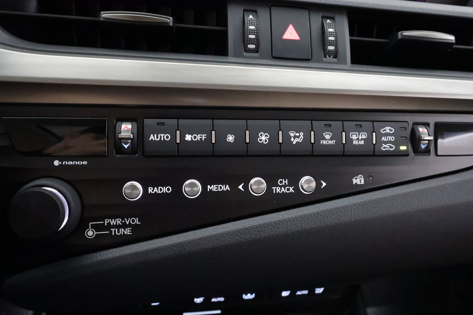 LEXUS ES 2019