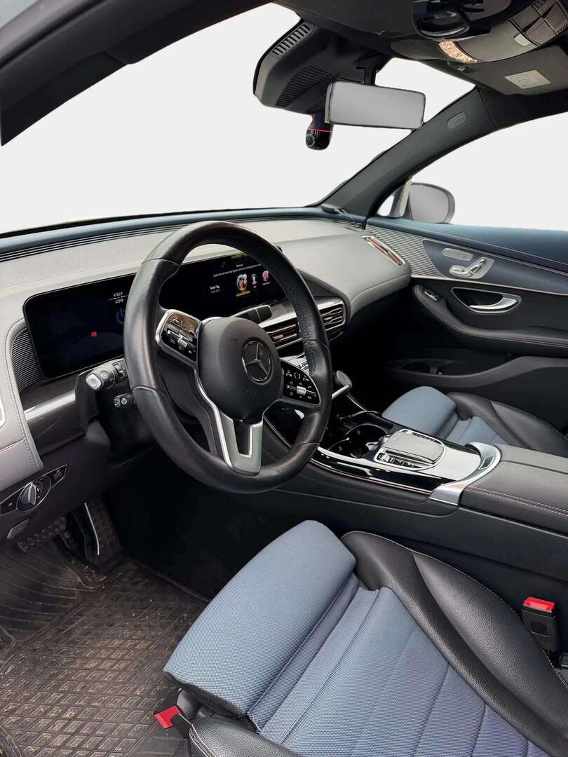 MERCEDES-BENZ EQC 2021