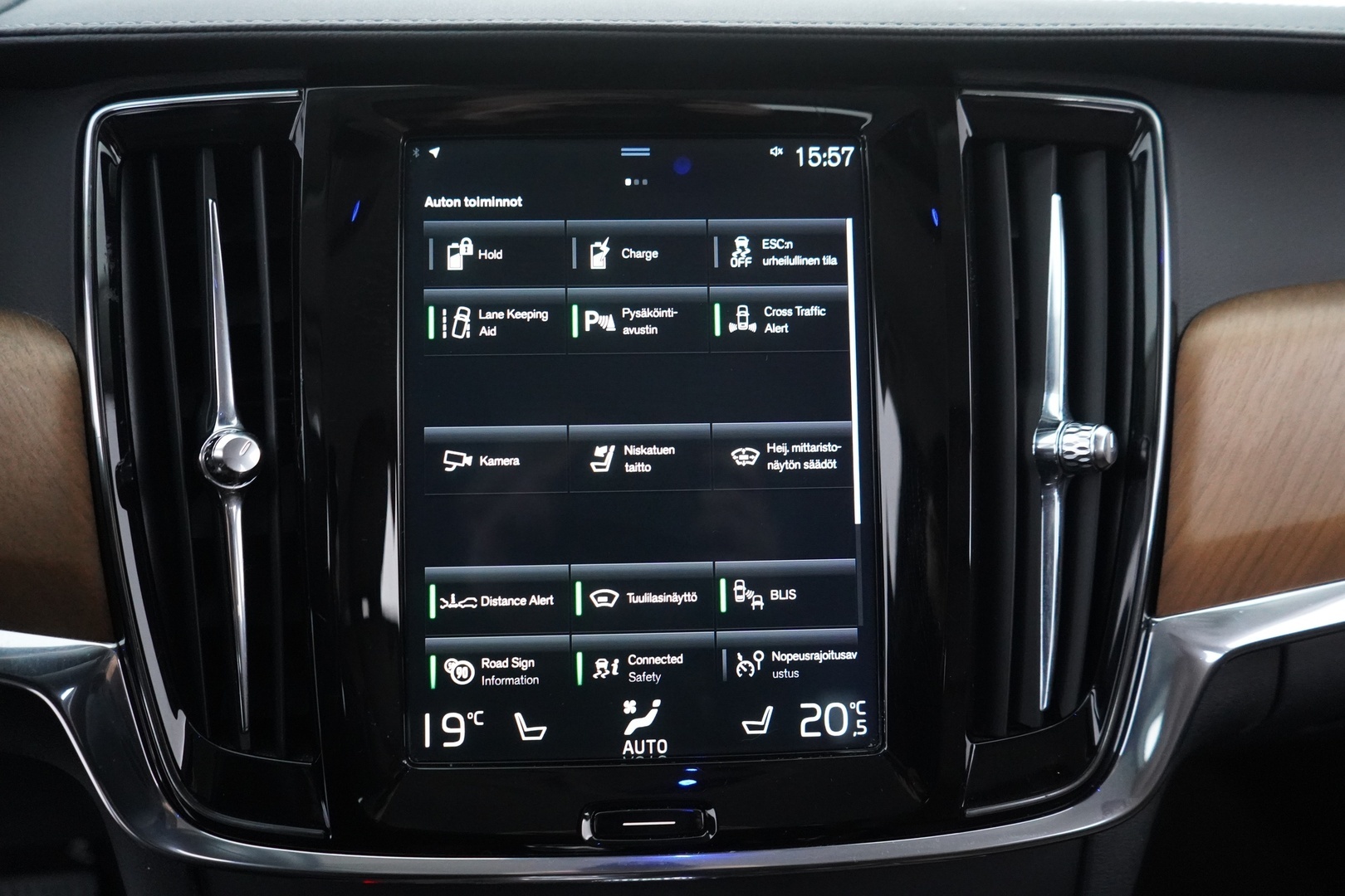VOLVO V90 2019