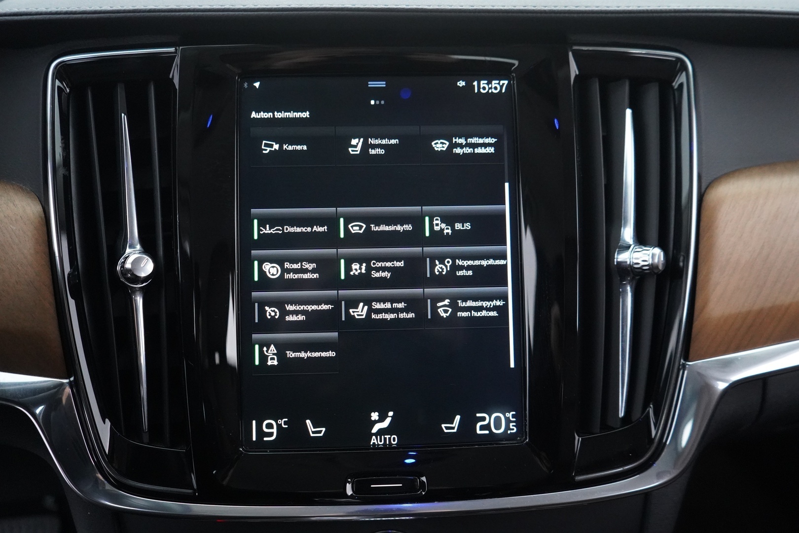 VOLVO V90 2019