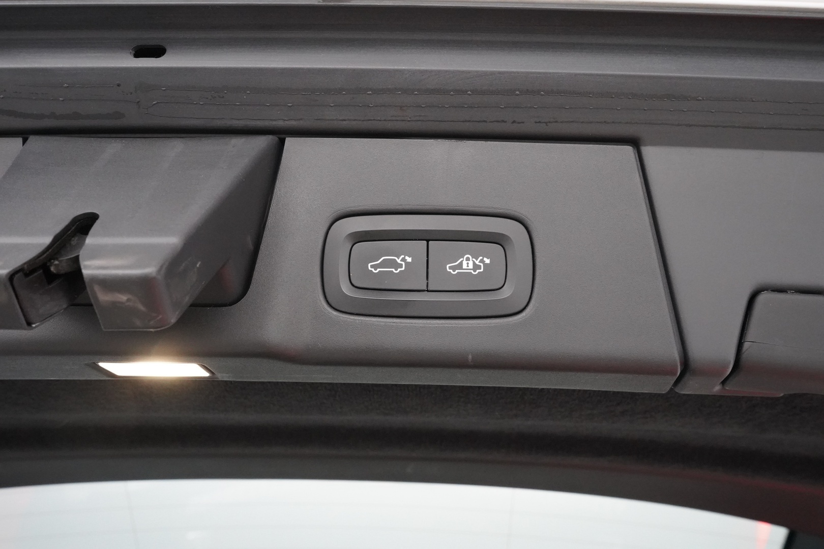 VOLVO V90 2019