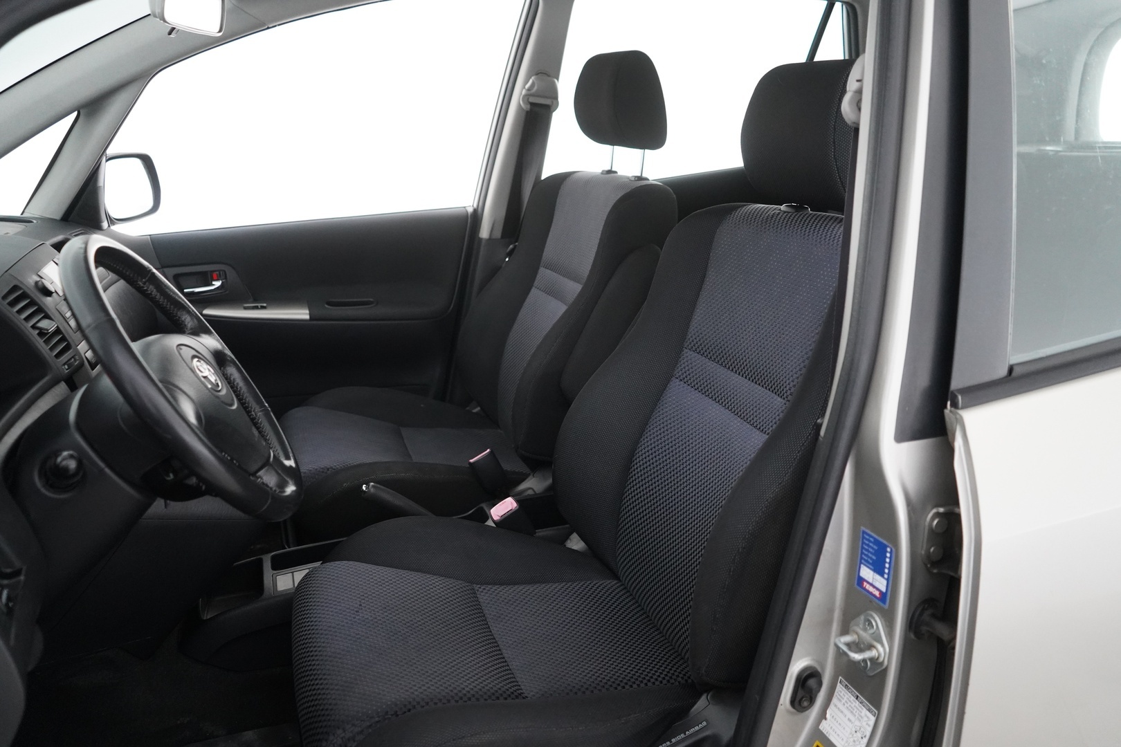 TOYOTA Corolla Verso 2003