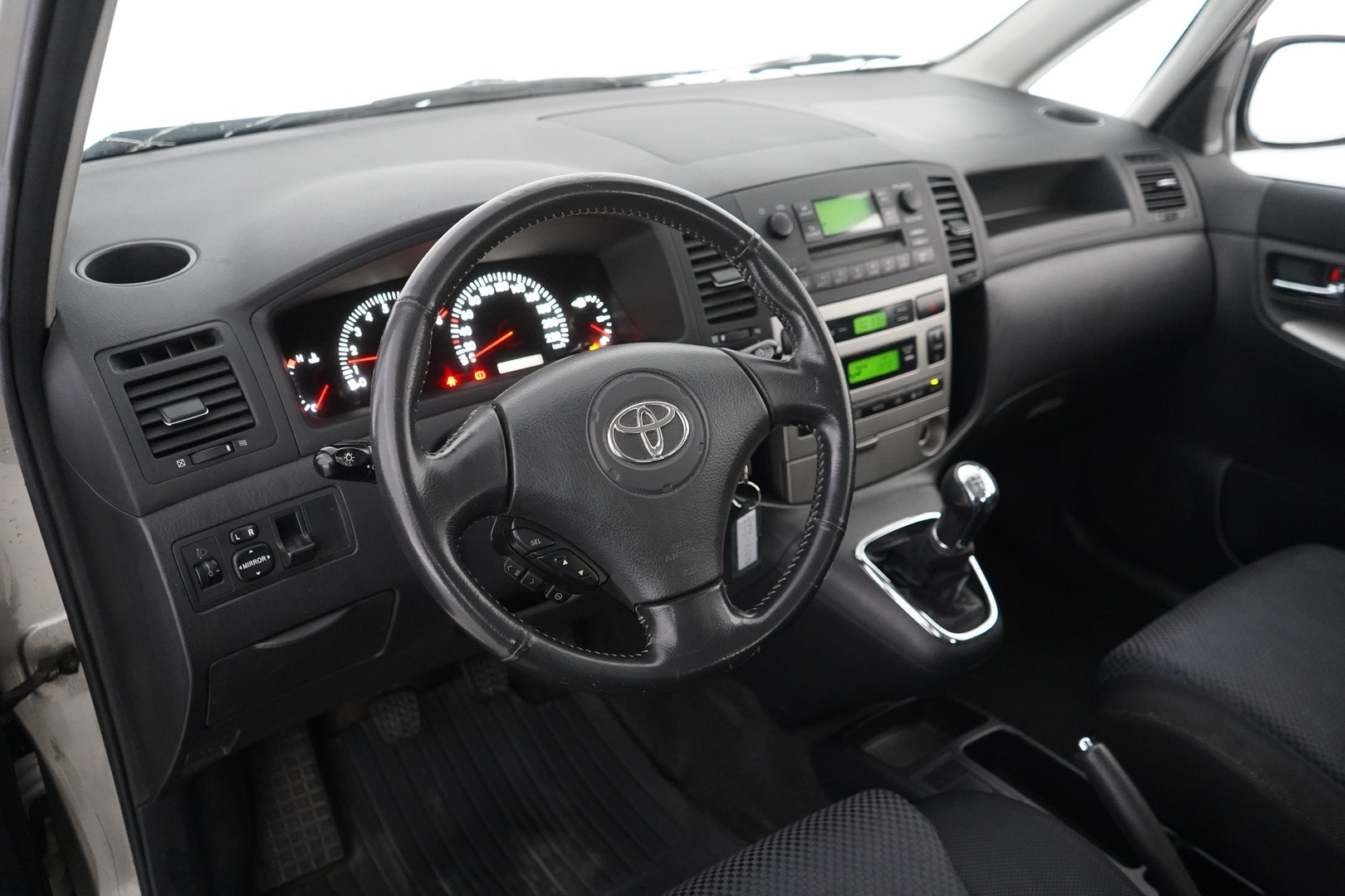 TOYOTA Corolla Verso 2003