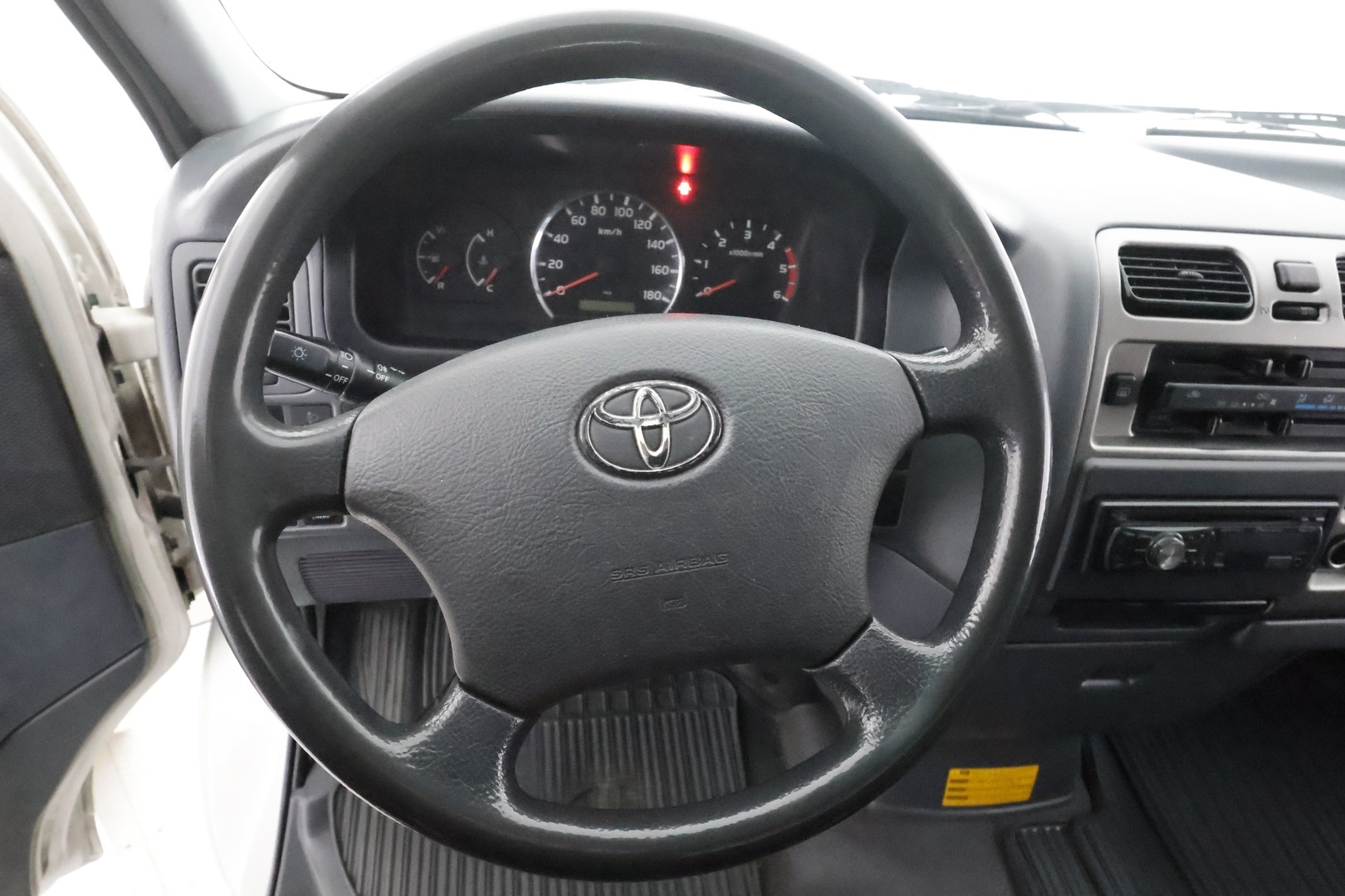 TOYOTA Hiace 2010