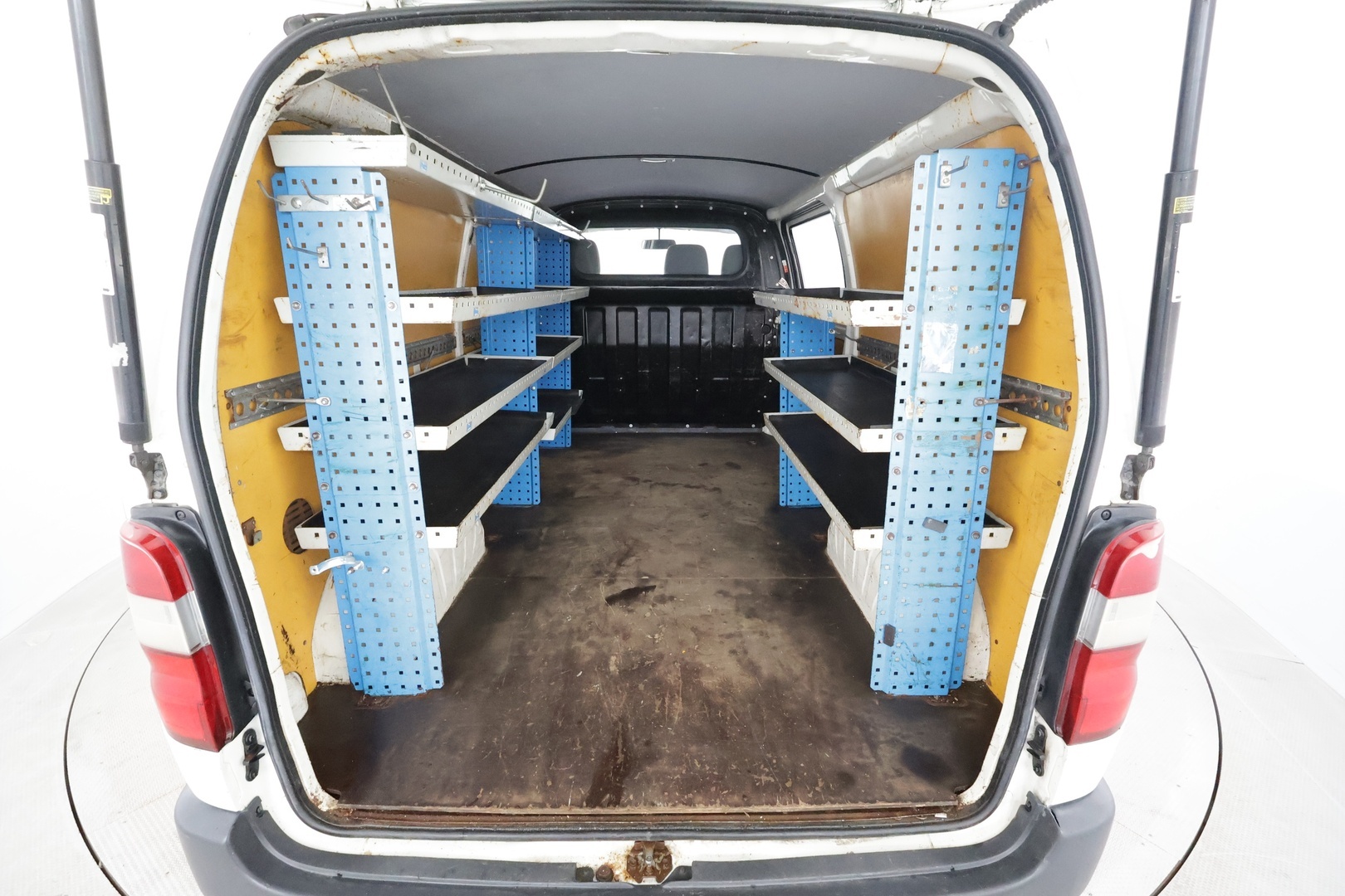 TOYOTA Hiace 2010