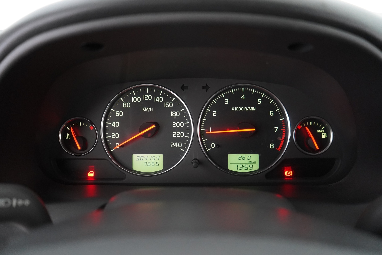 VOLVO V40 2004
