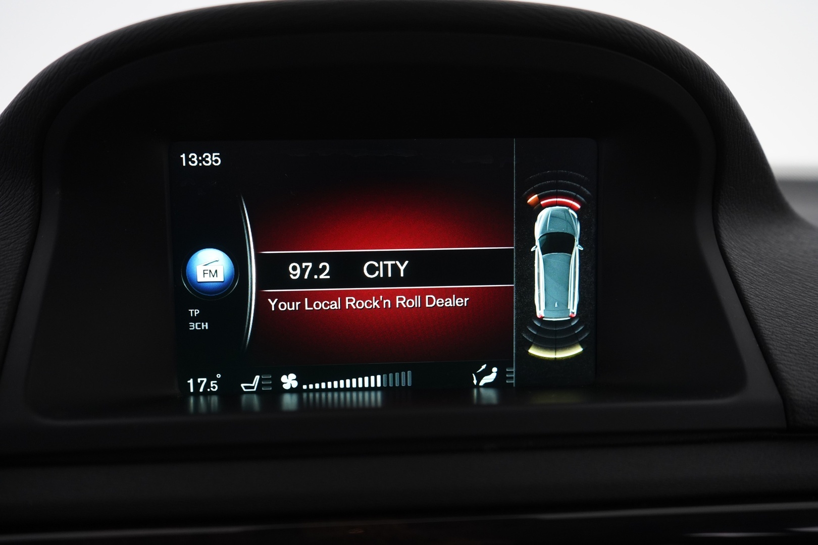 VOLVO XC70 2015