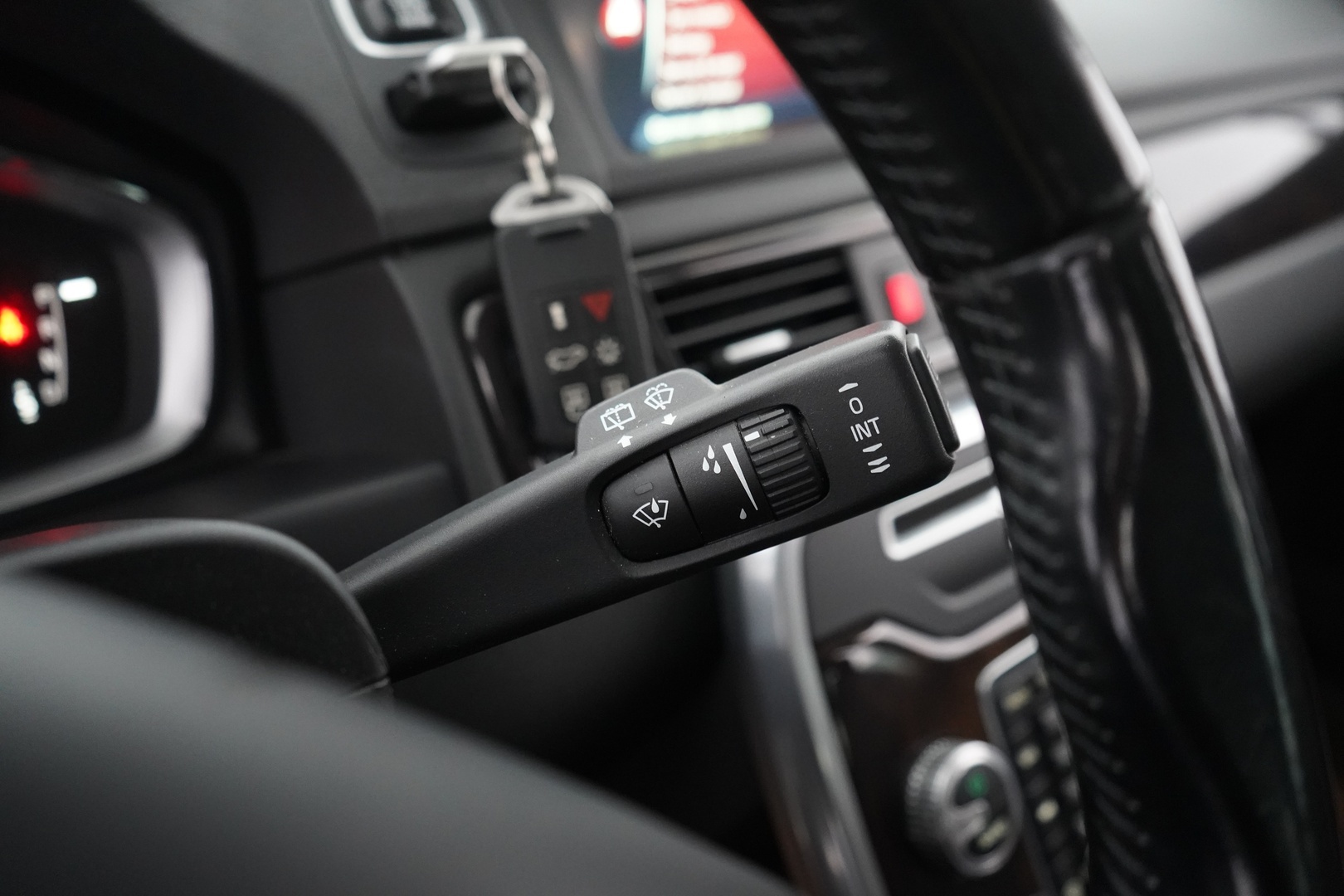 VOLVO XC70 2015