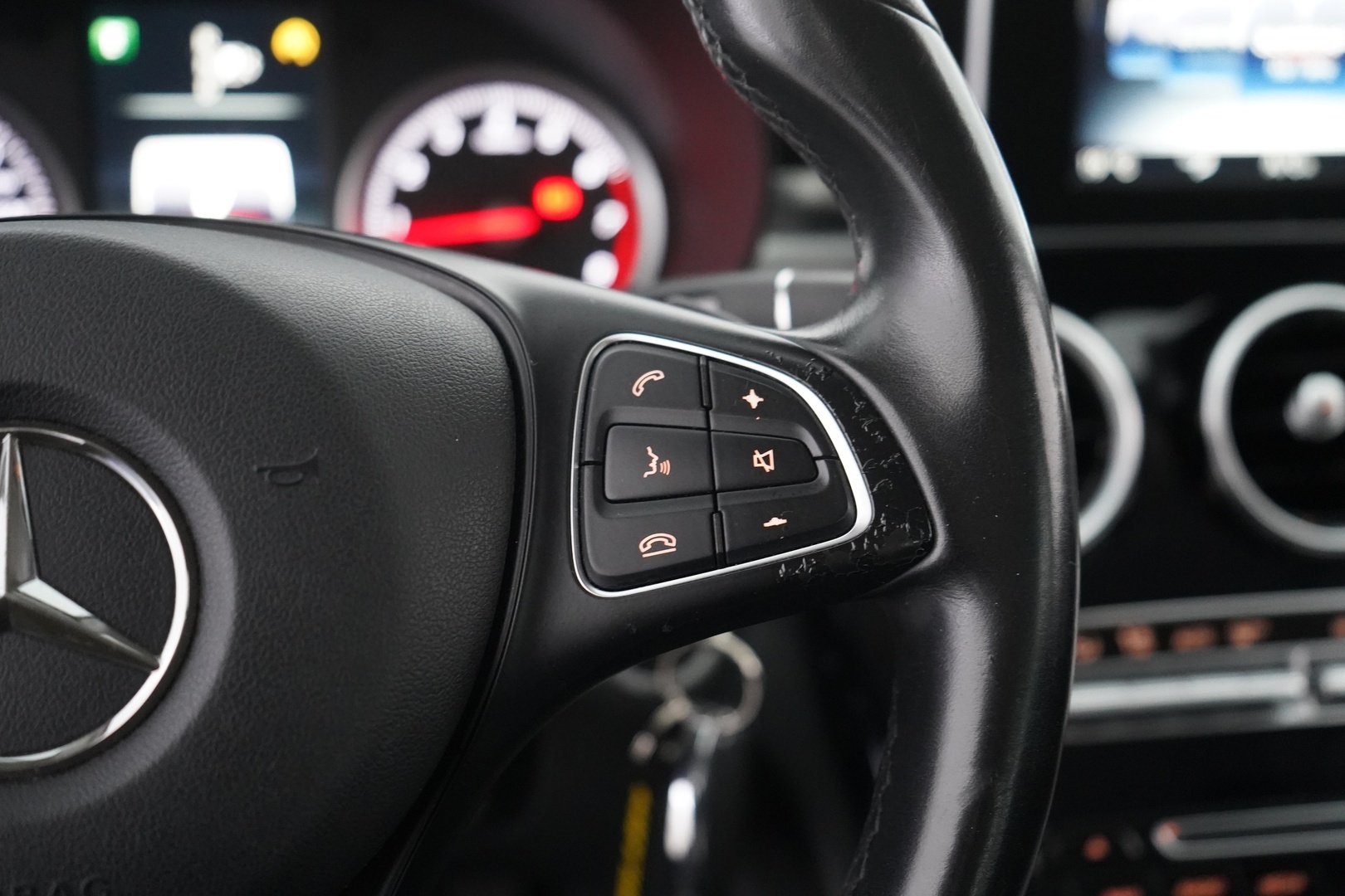MERCEDES-BENZ C 2015
