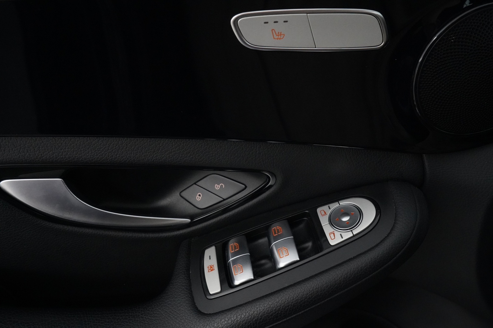MERCEDES-BENZ C 2015