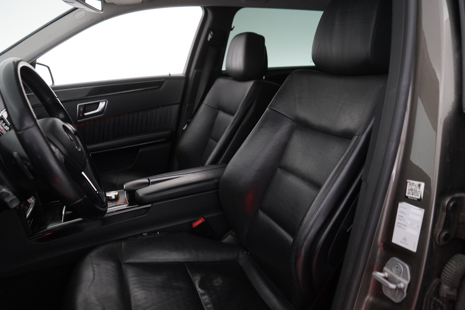 MERCEDES-BENZ E 2012