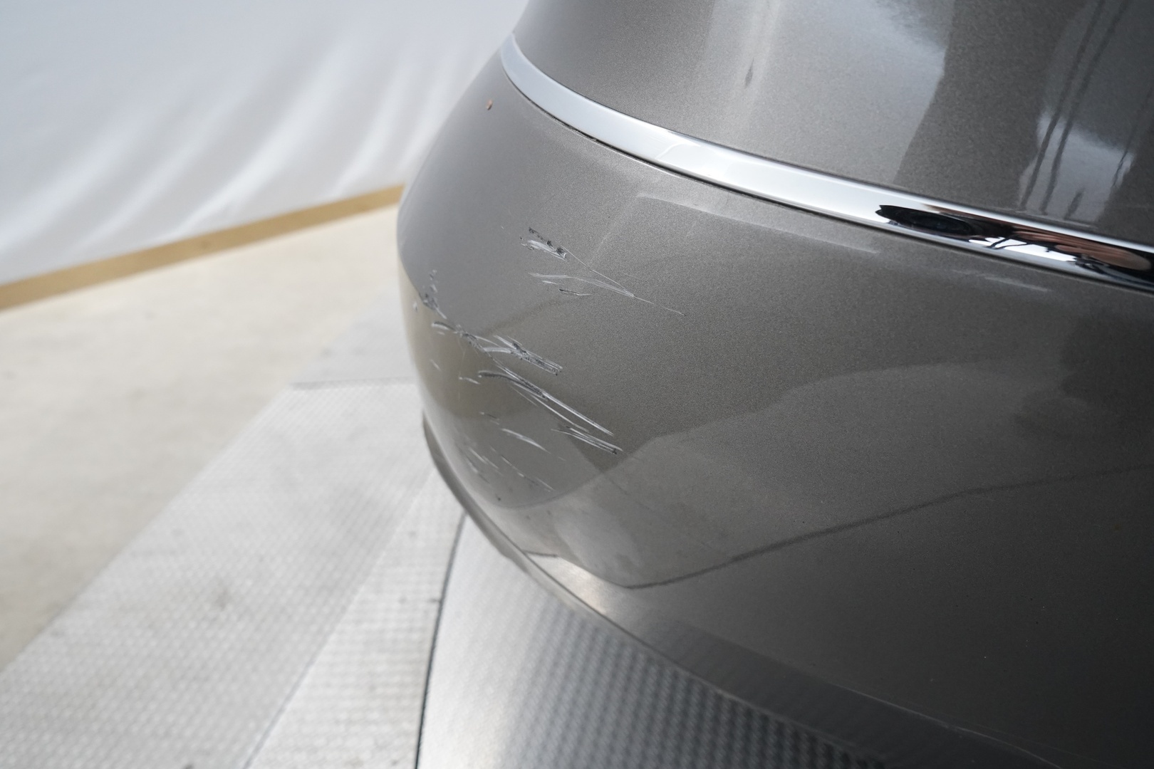 MERCEDES-BENZ E 2012